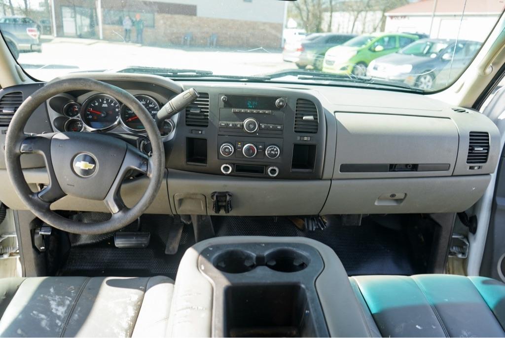 Chevrolet Silverado 2500HD Work Truck Crew Cab 2WD 2010