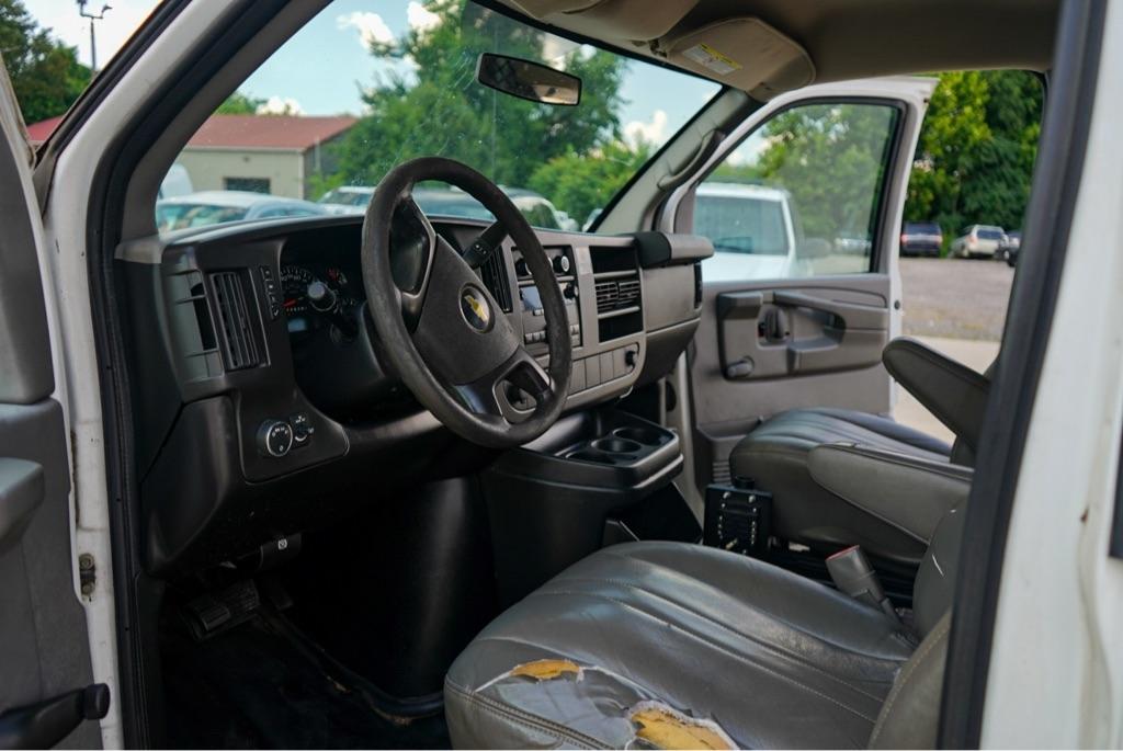 Chevrolet Express 2500 Cargo 2012
