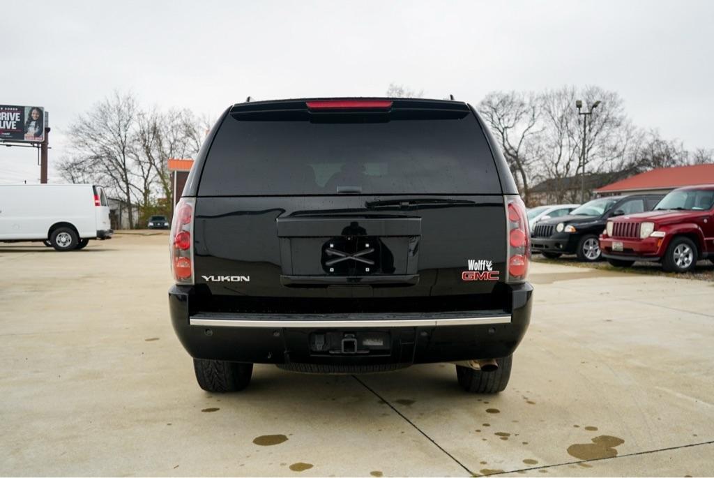 GMC Yukon Denali 2WD 2014
