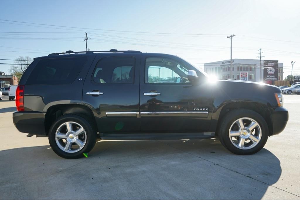Chevrolet Tahoe LTZ 4WD 2011