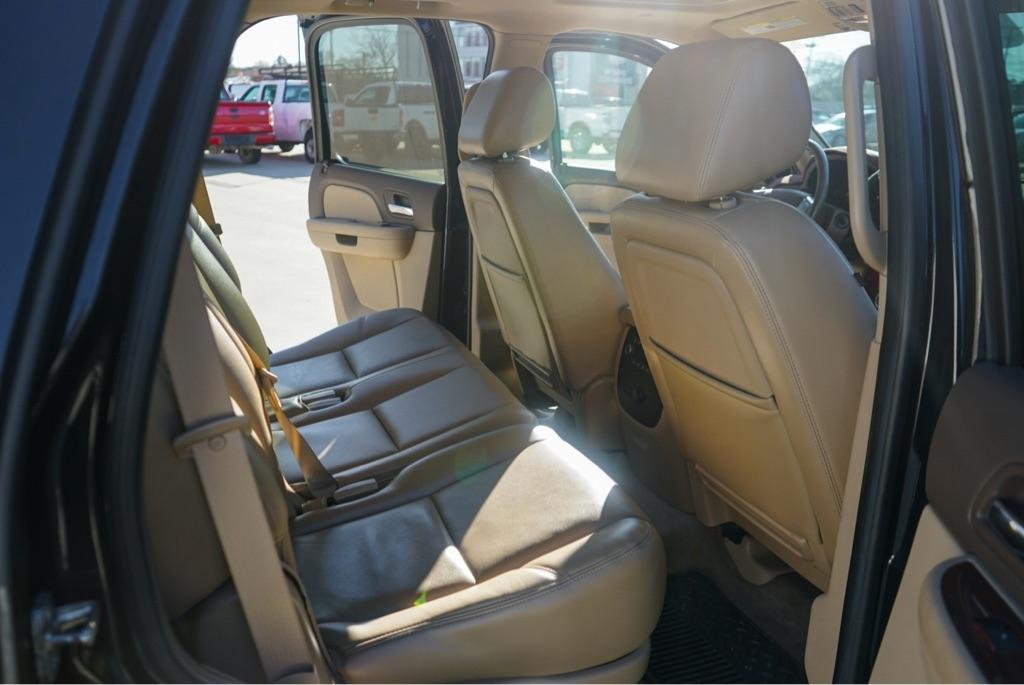 Chevrolet Tahoe LTZ 4WD 2011
