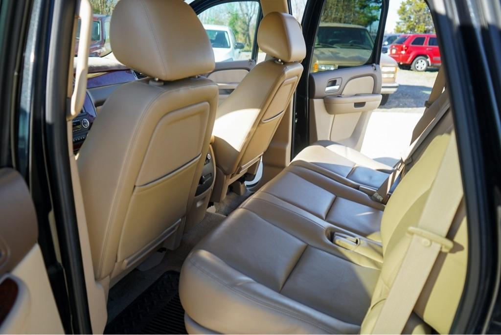 Chevrolet Tahoe LTZ 4WD 2011