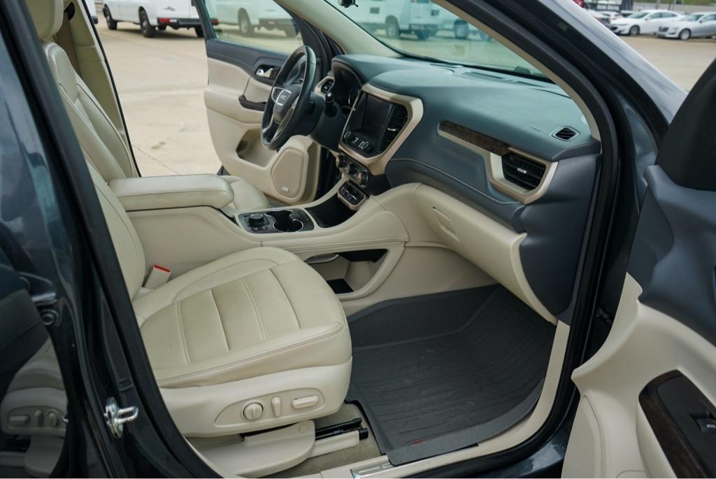 GMC Acadia Denali 2020