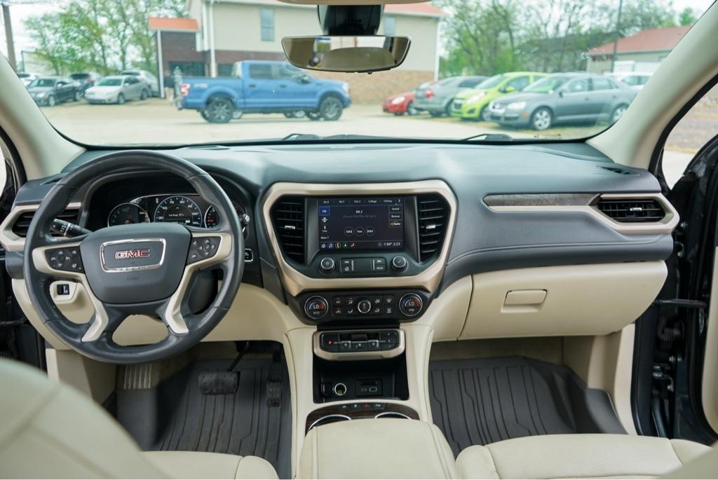 GMC Acadia Denali 2020