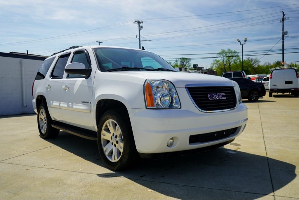 GMC Yukon SLE-1 4WD 2008
