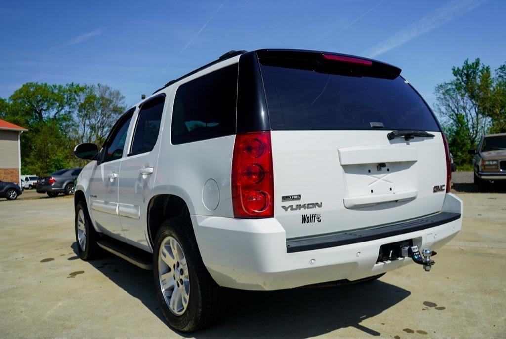 GMC Yukon SLE-1 4WD 2008