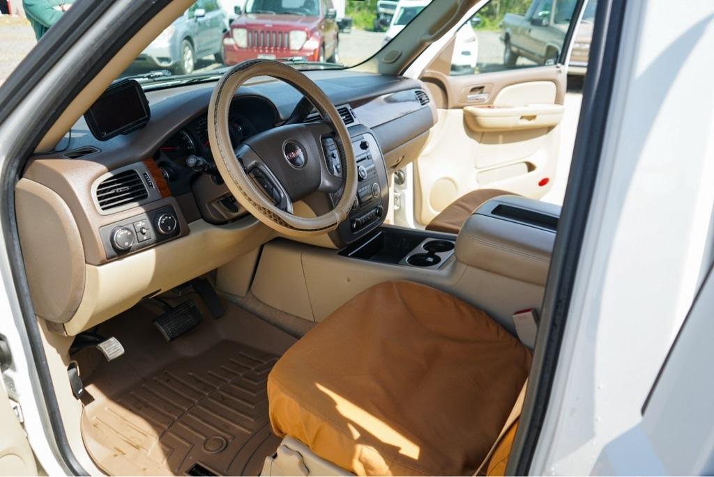 GMC Yukon SLE-1 4WD 2008