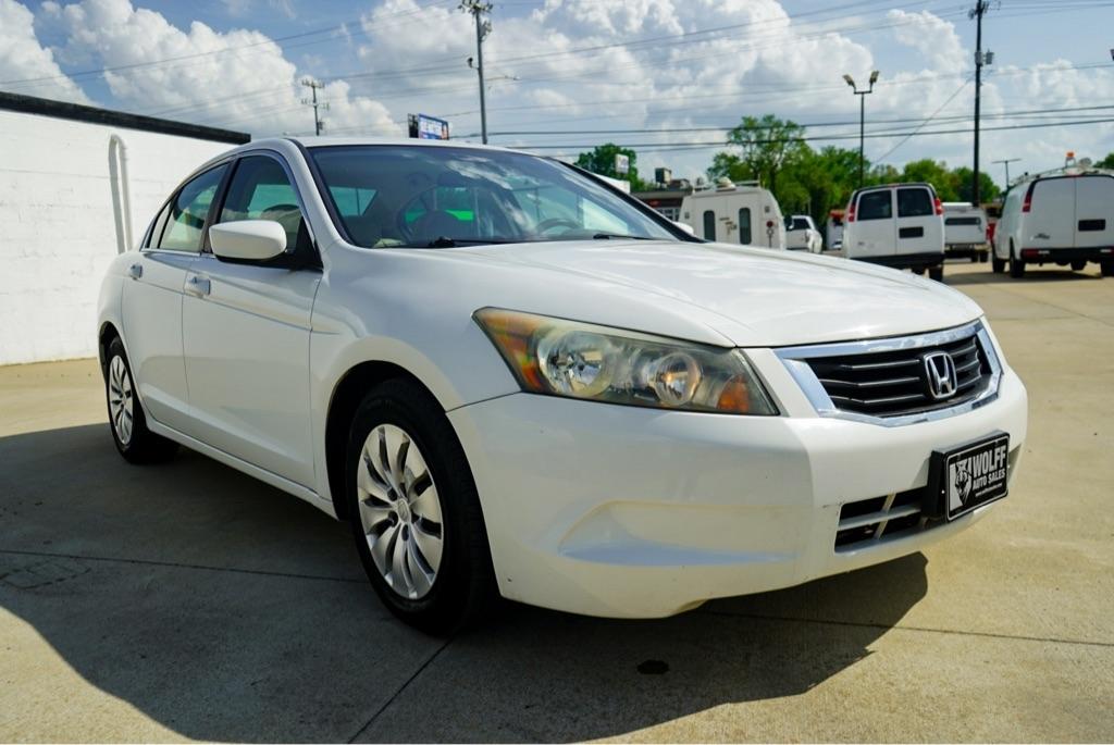 Honda Accord LX sedan AT 2010