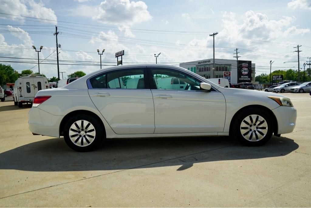 Honda Accord LX sedan AT 2010