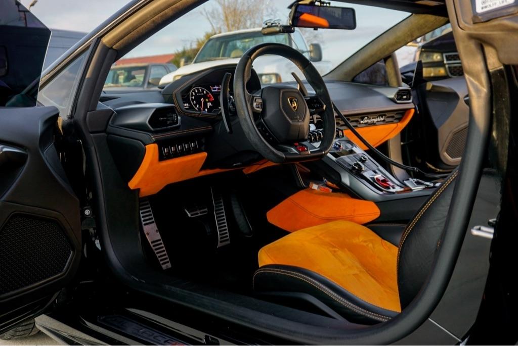 Lamborghini Huracan LP610-4 Coupe 2015