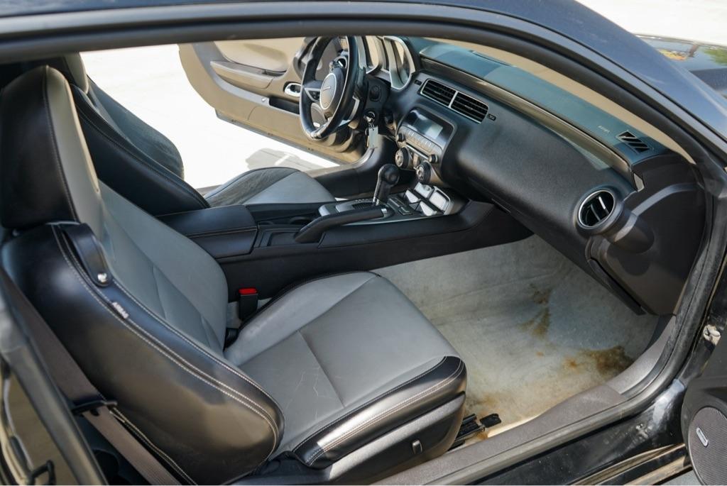 Chevrolet Camaro 2LT Coupe 2011