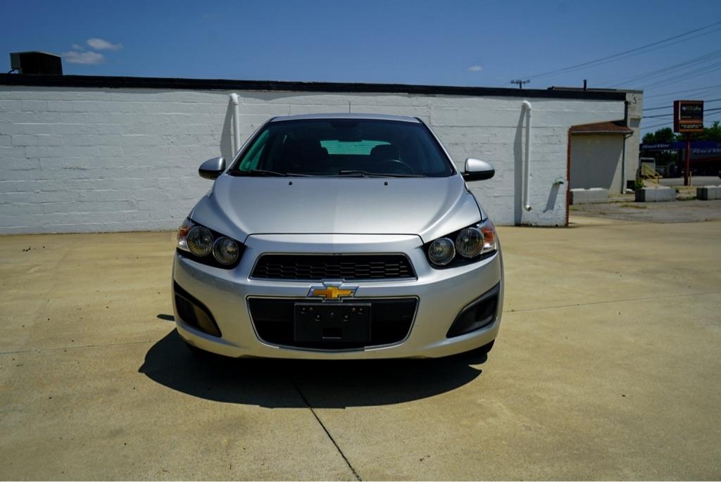 Chevrolet Sonic 2LT 5-Door 2012