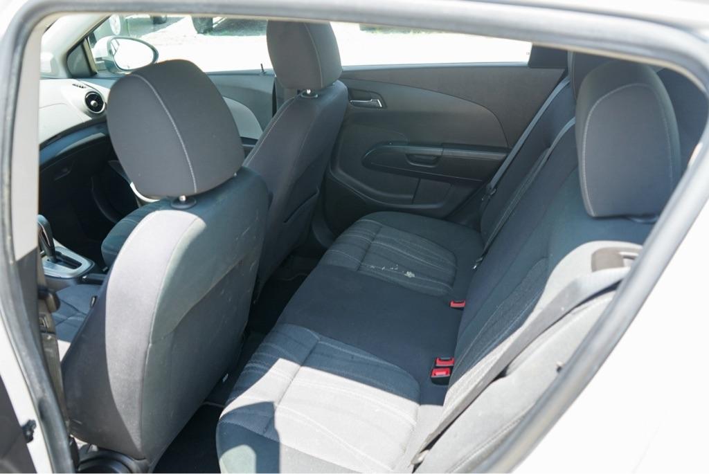 Chevrolet Sonic 2LT 5-Door 2012