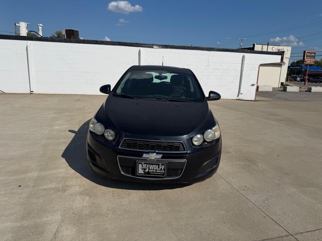 Chevrolet Sonic photo 3