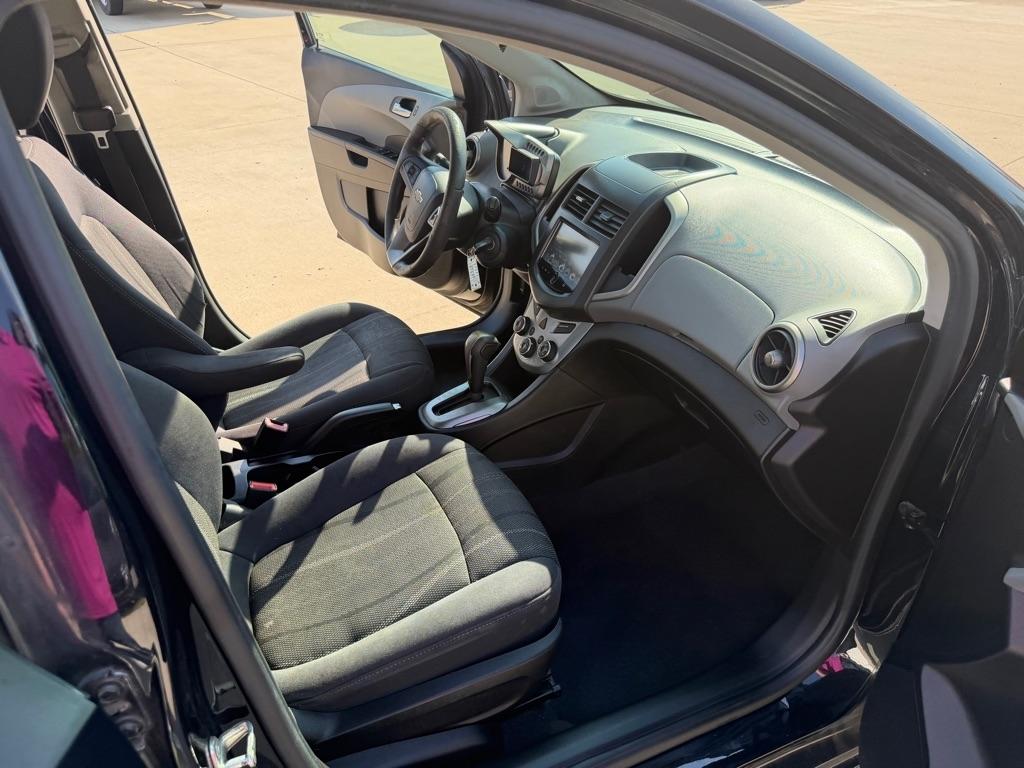 Chevrolet Sonic photo 10
