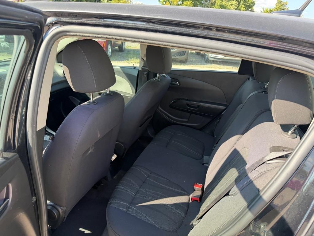 Chevrolet Sonic photo 12