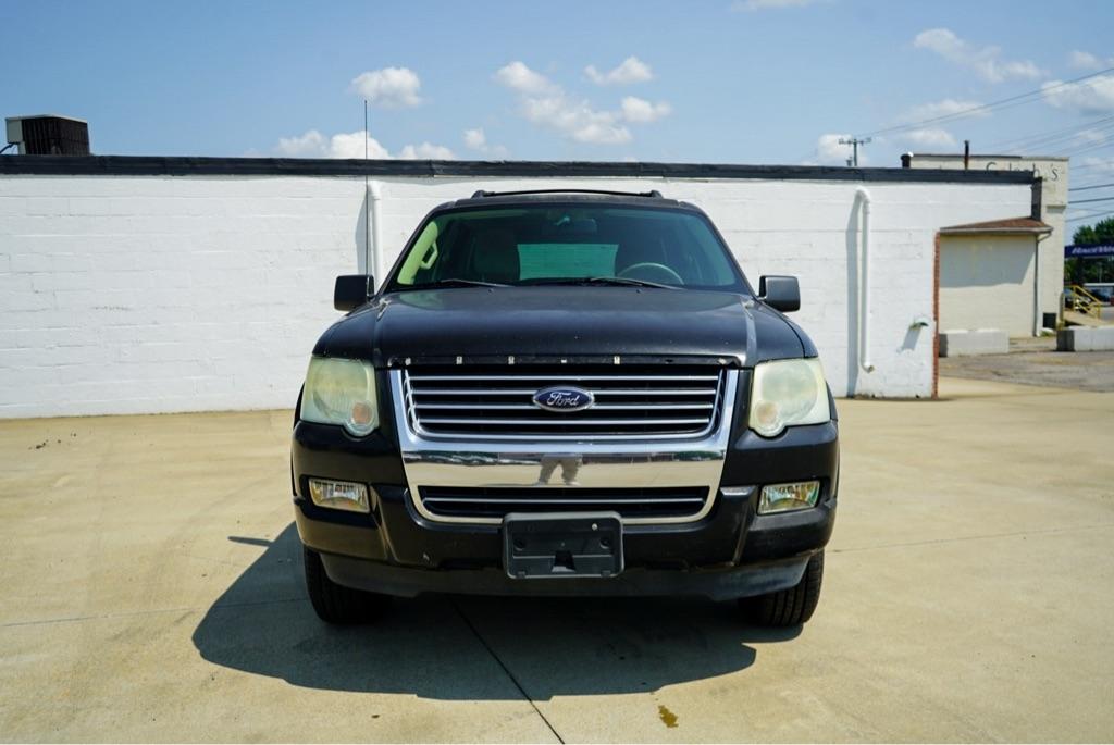 Ford Explorer XLT 4.0L 2WD 2009