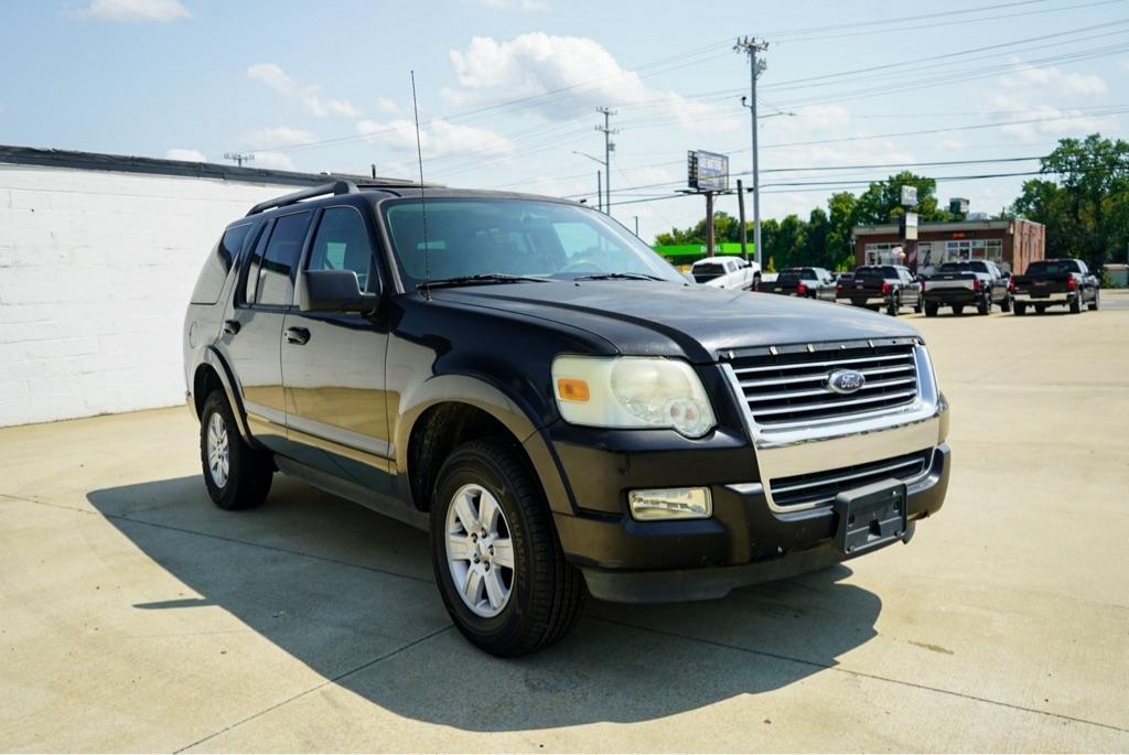 Ford Explorer XLT 4.0L 2WD 2009