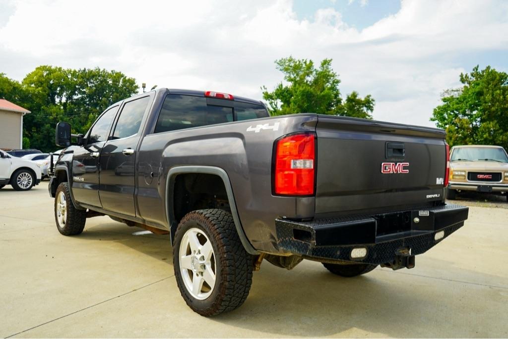 GMC Sierra 2500HD Denali Crew Cab 4WD 2015