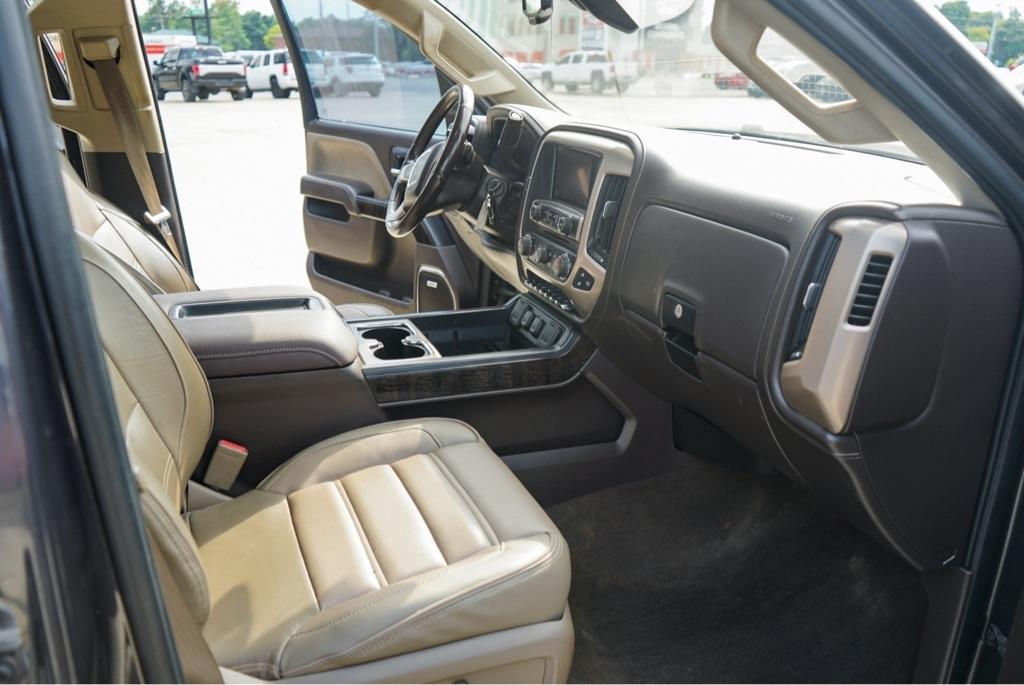 GMC Sierra 2500HD Denali Crew Cab 4WD 2015