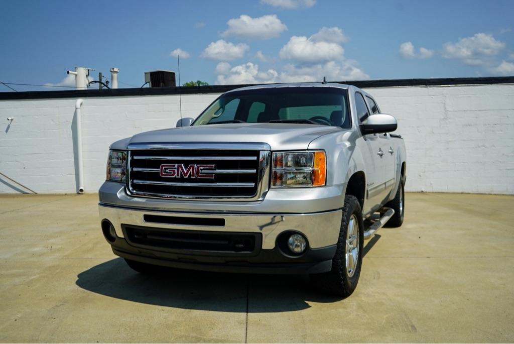 GMC Sierra 1500 SLT Crew Cab 4WD 2013
