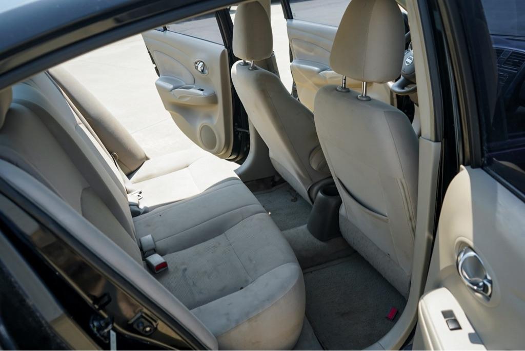 Nissan Versa 1.6 S 4A 2013