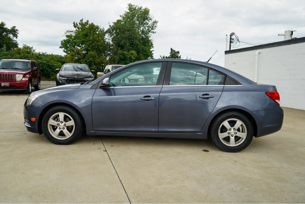 Chevrolet Cruze photo 9