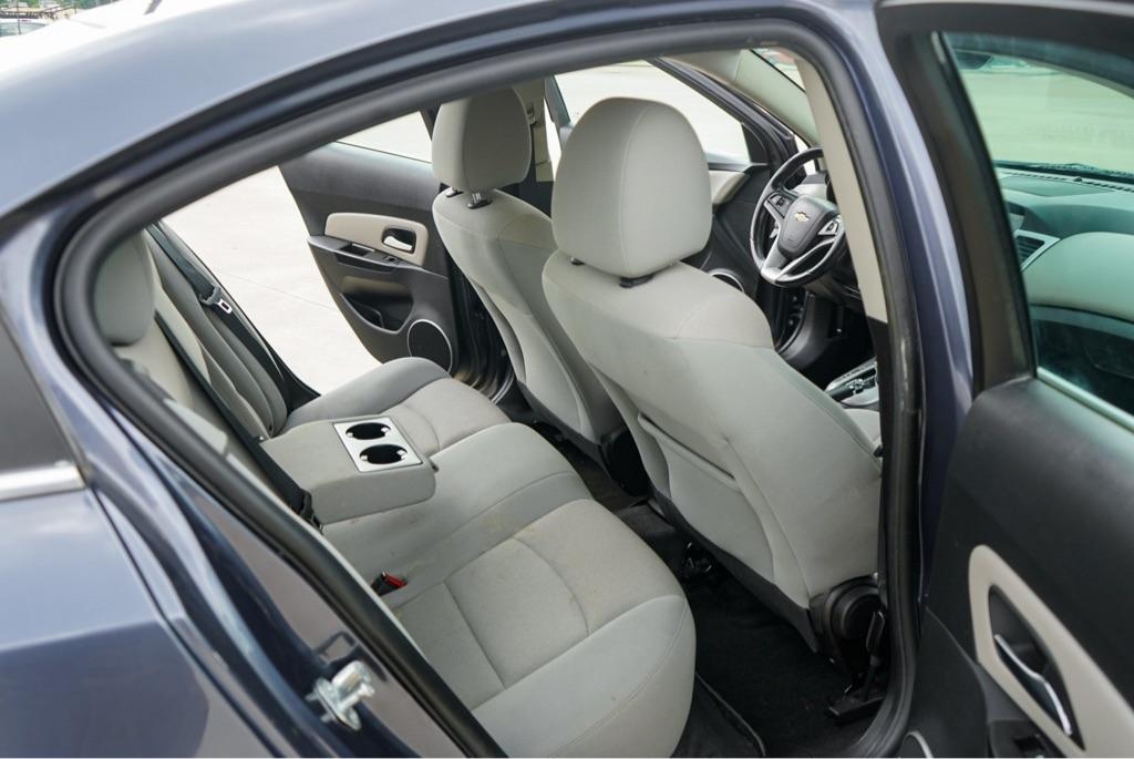 Chevrolet Cruze photo 11