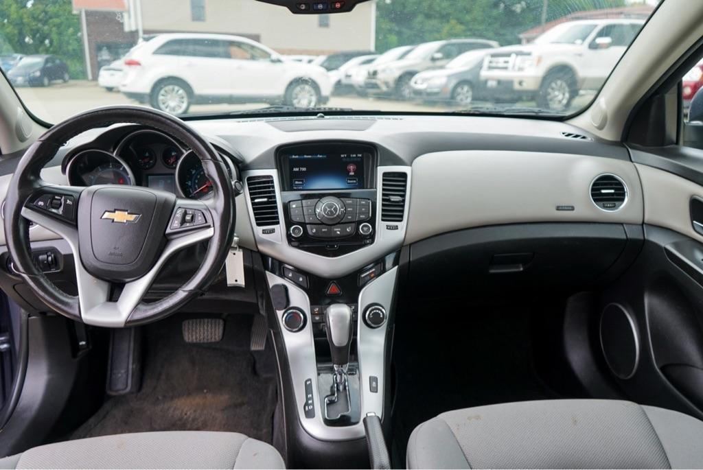 Chevrolet Cruze photo 12