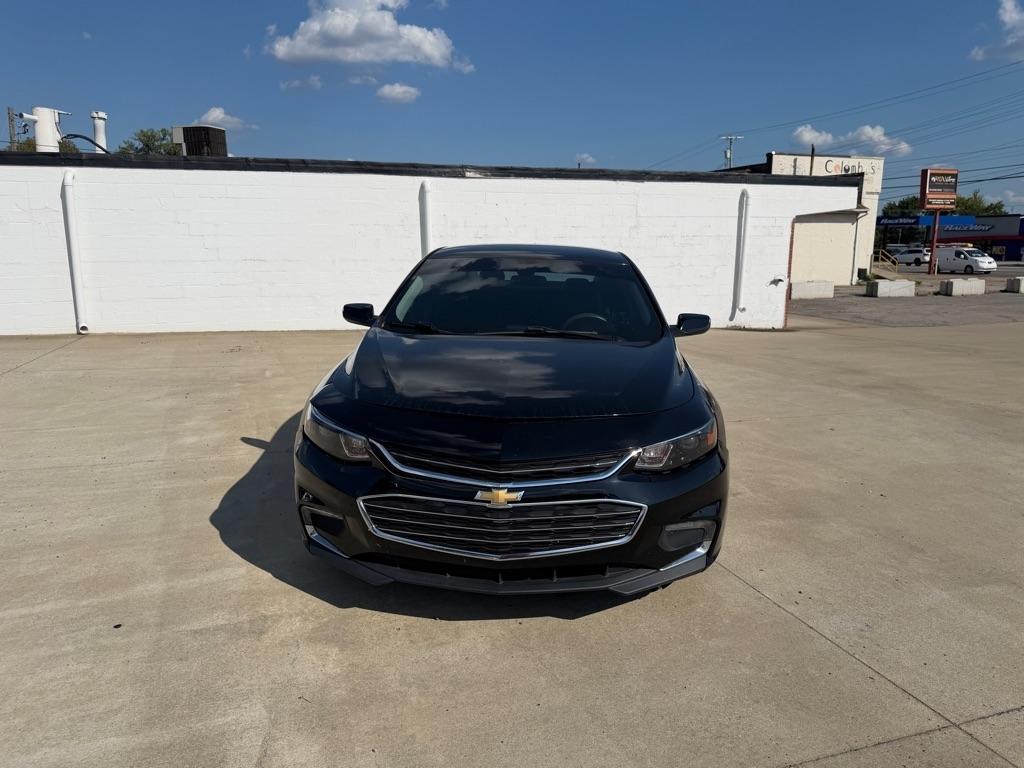 Chevrolet Malibu photo 3