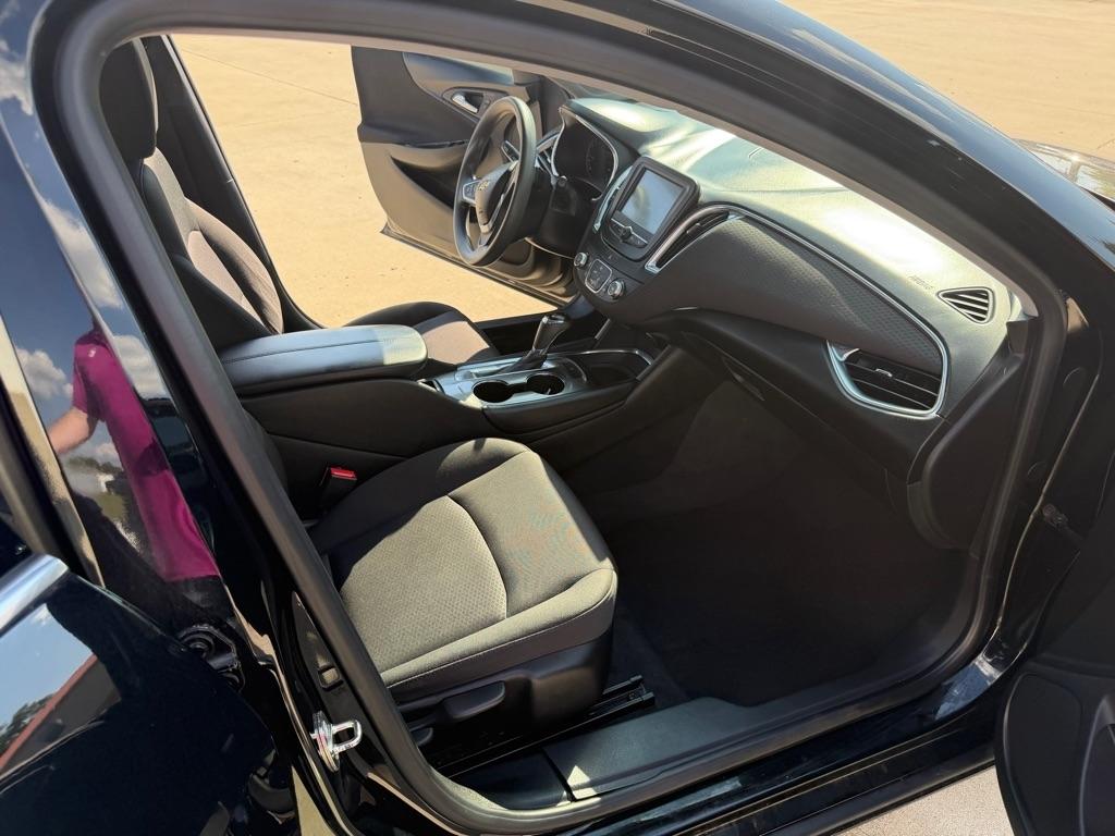 Chevrolet Malibu photo 10