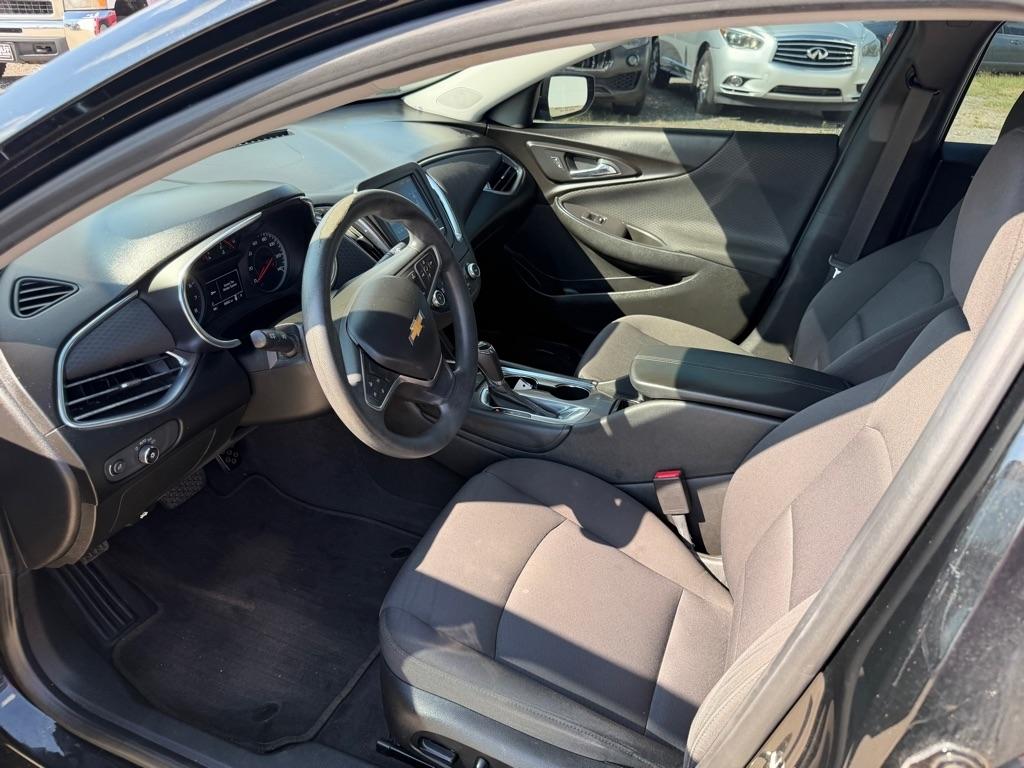 Chevrolet Malibu photo 13
