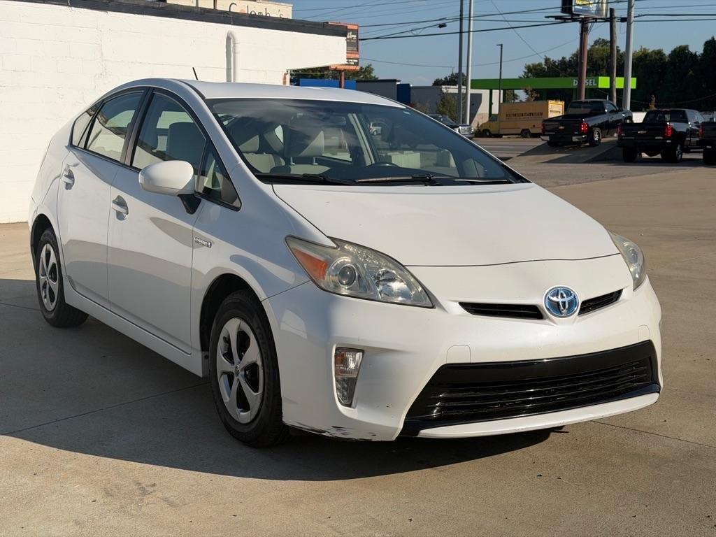 Toyota Prius photo 4