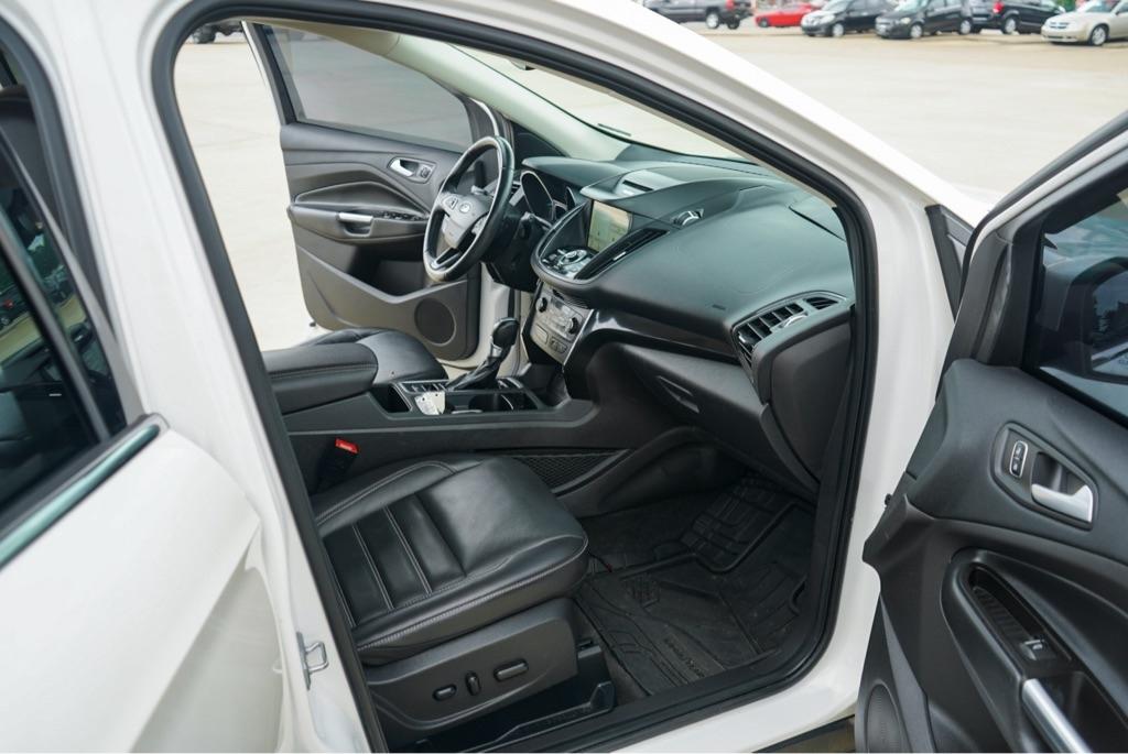 Ford Escape Titanium FWD 2017