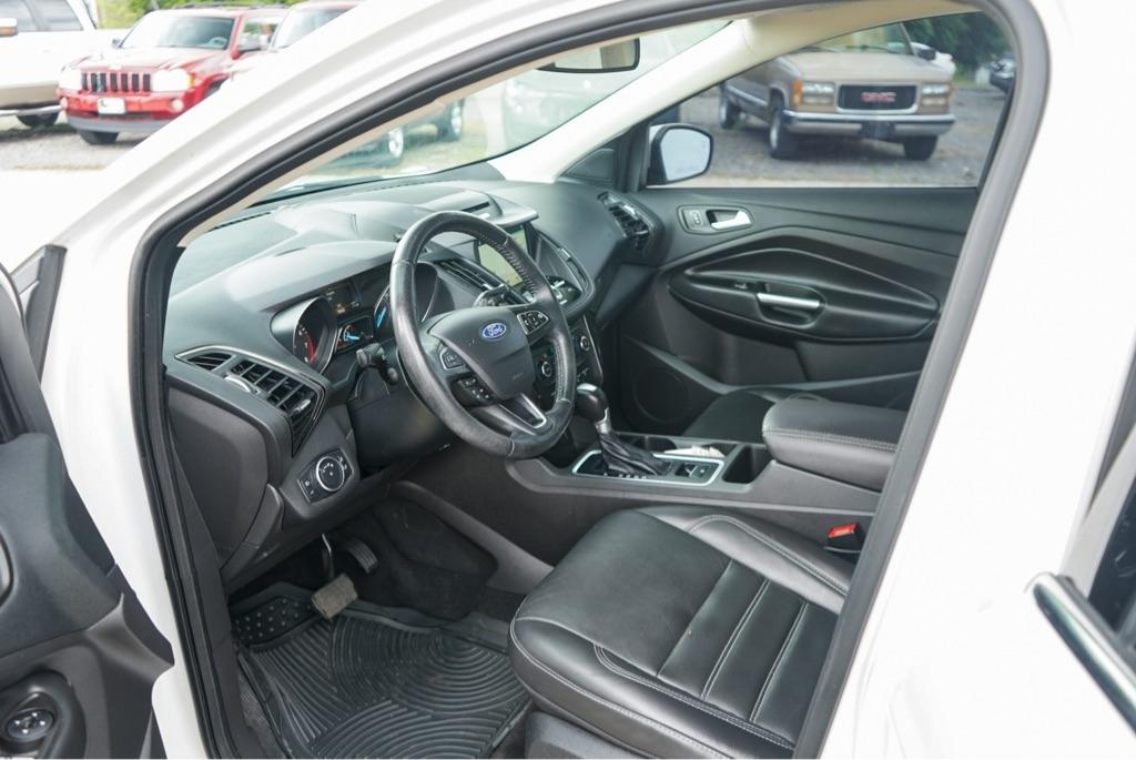 Ford Escape Titanium FWD 2017