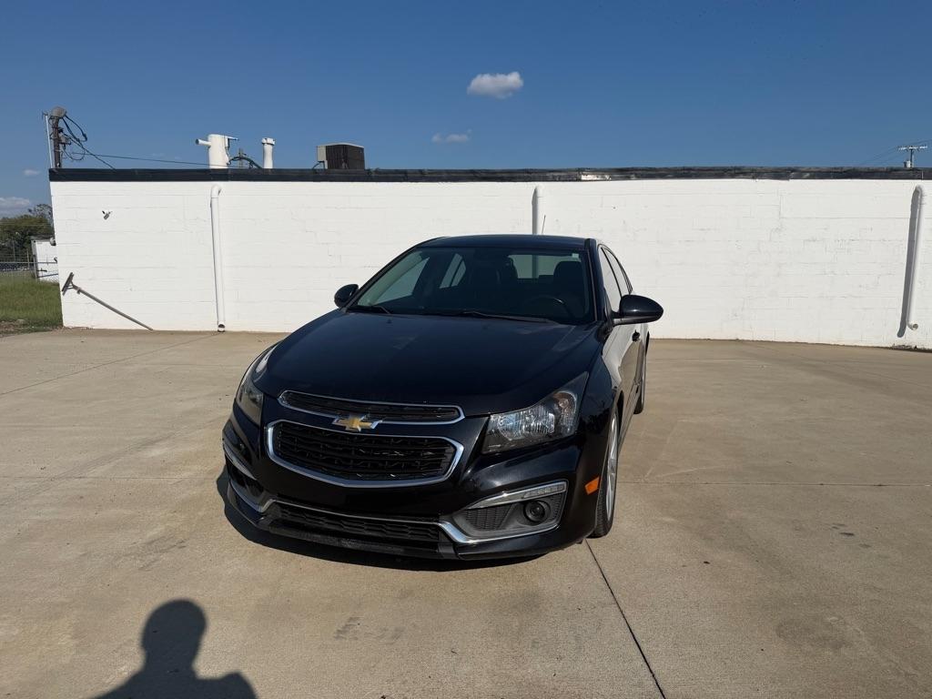 Chevrolet Cruze photo 2