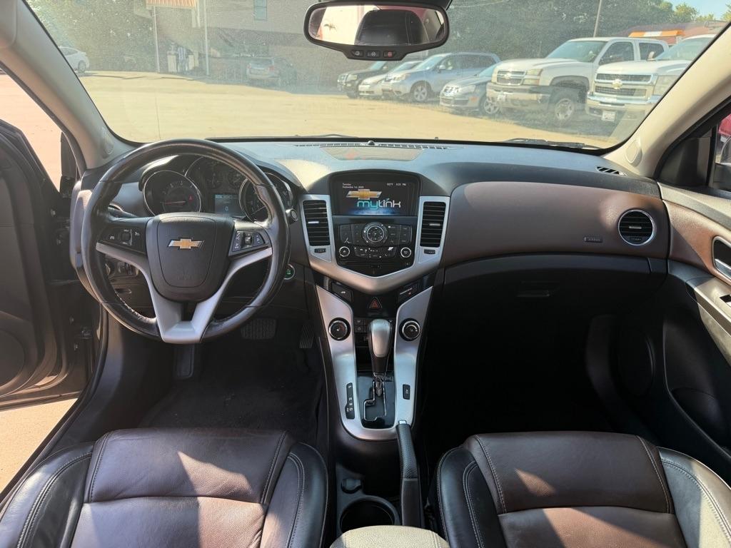 Chevrolet Cruze photo 14