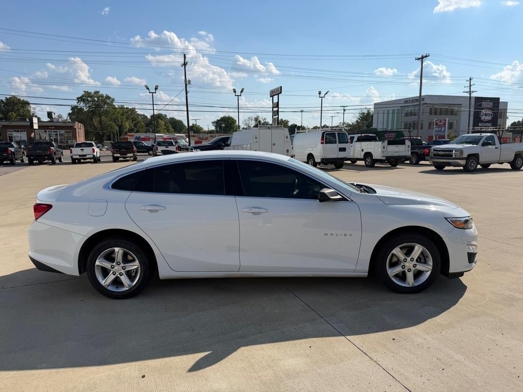 Chevrolet Malibu photo 5