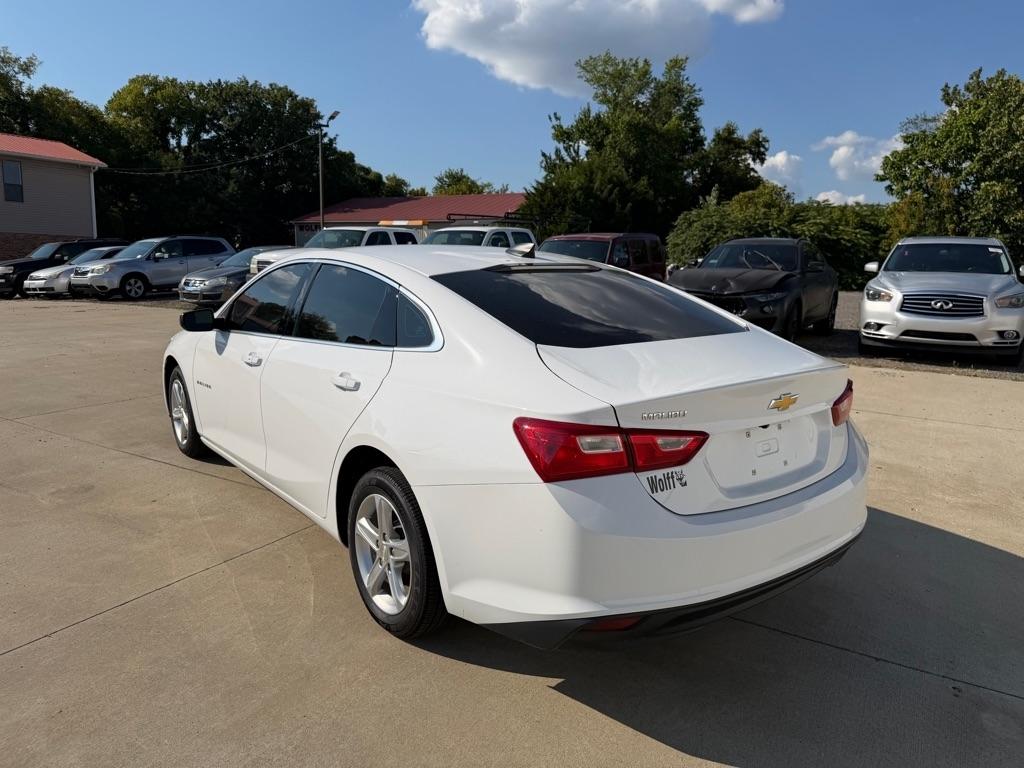 Chevrolet Malibu photo 8