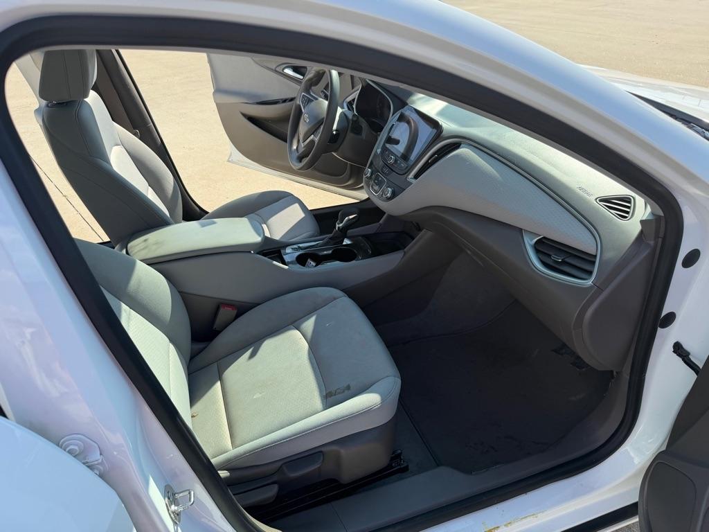Chevrolet Malibu photo 10