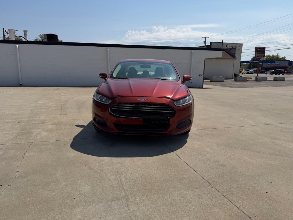 Ford Fusion photo 3