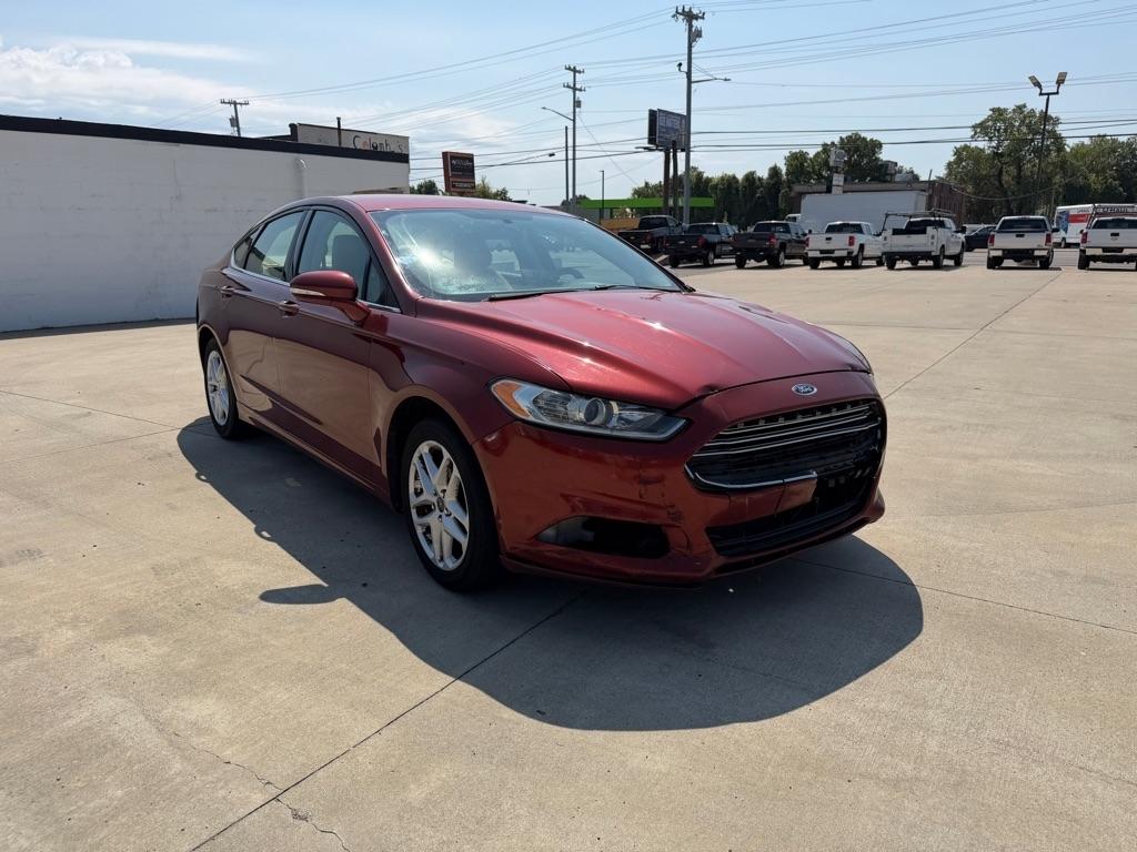 Ford Fusion photo 4