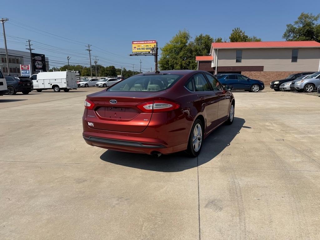 Ford Fusion photo 6