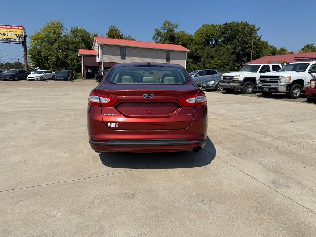 Ford Fusion photo 7