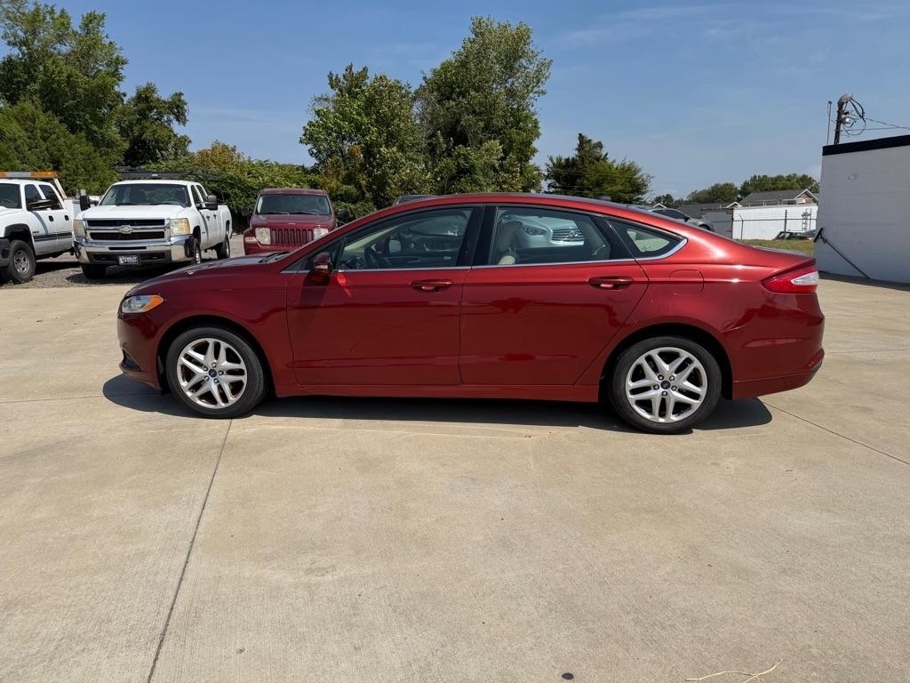 Ford Fusion photo 10