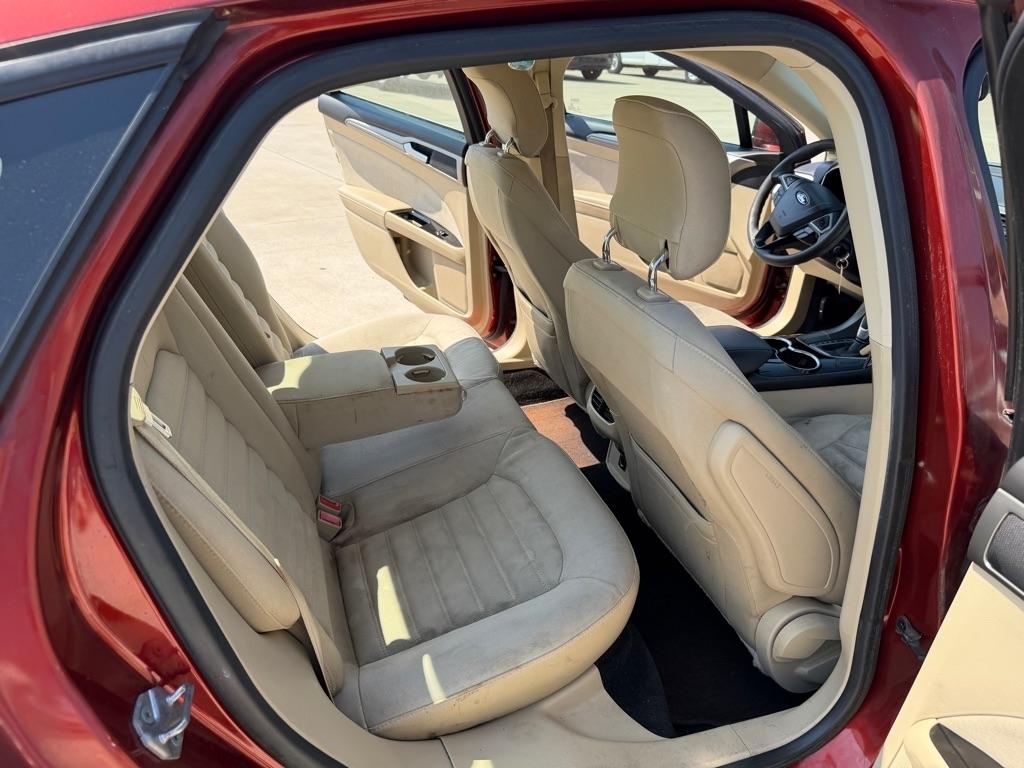 Ford Fusion photo 12