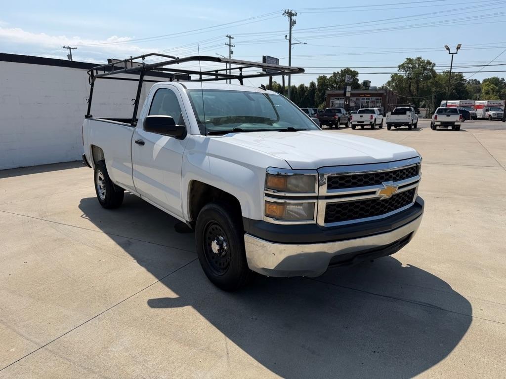Chevrolet Silverado photo 4
