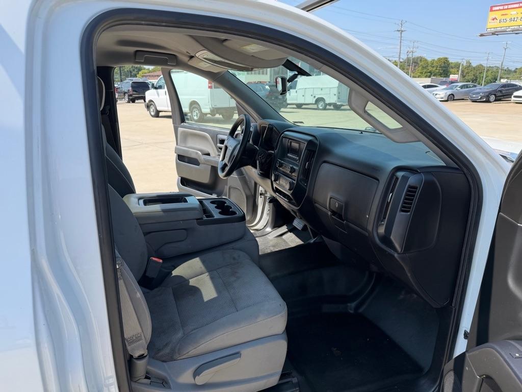 Chevrolet Silverado photo 10
