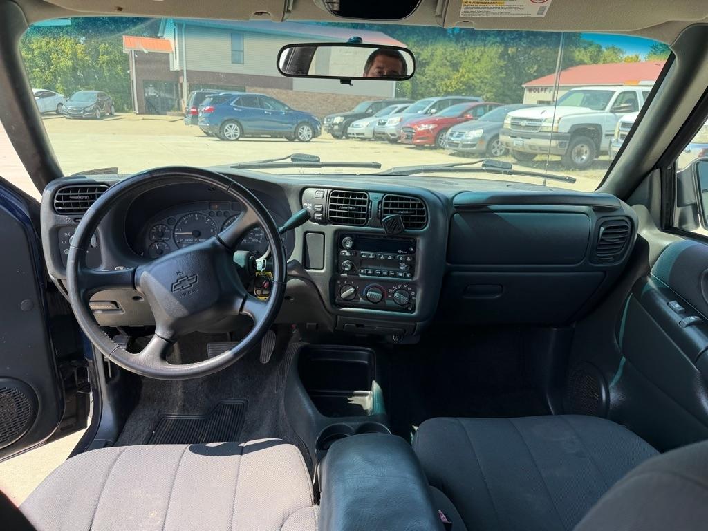Chevrolet S10 Pickup LS Crew Cab 4WD 2003