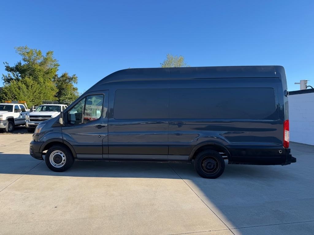 Ford Transit photo 9